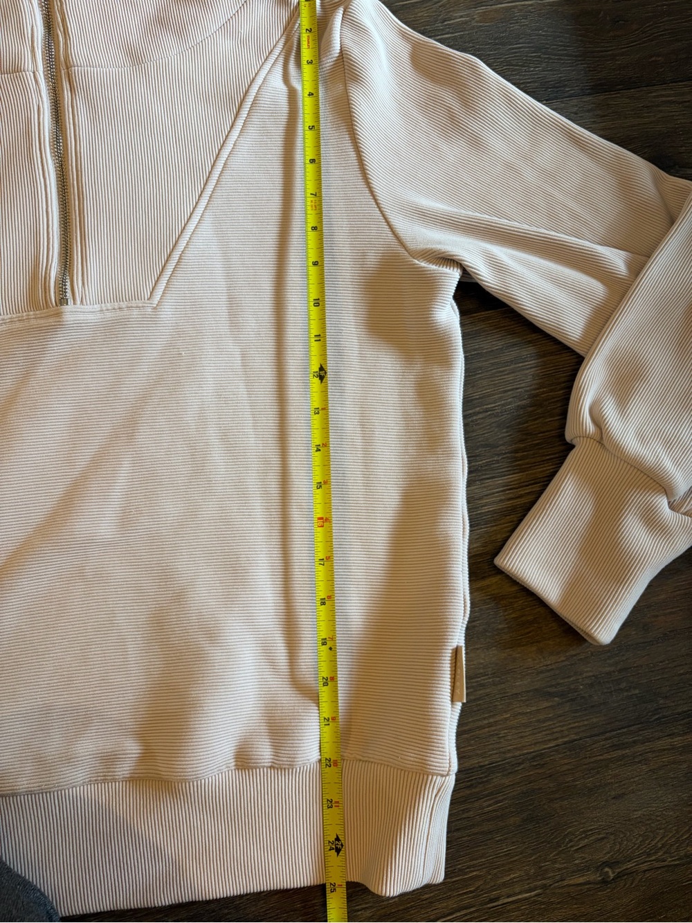 NWOT Varley Women’s Vine Half-Zip Oversized Beige Sweatshirt Size Medium - Picture 7 of 8